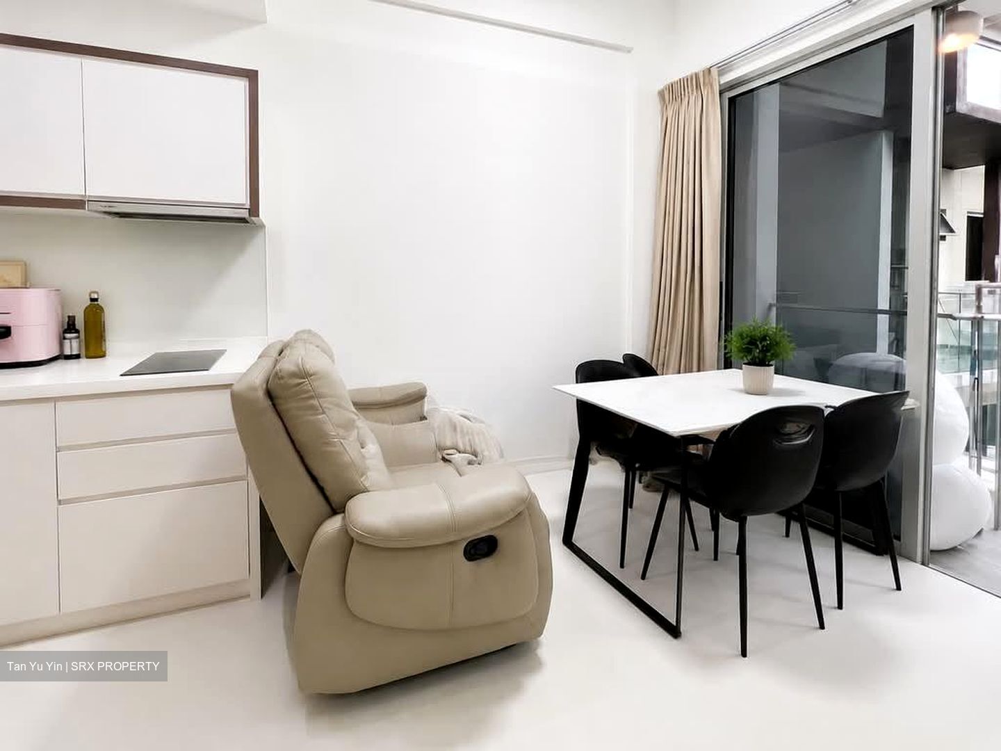Casa Cambio (D19), Condominium #562824841